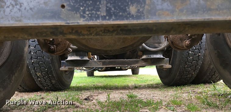 image for item DP6340 1996 Volvo semi truck