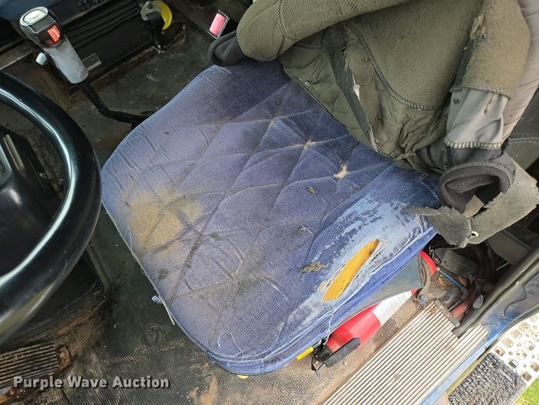 image for item DP6340 1996 Volvo semi truck