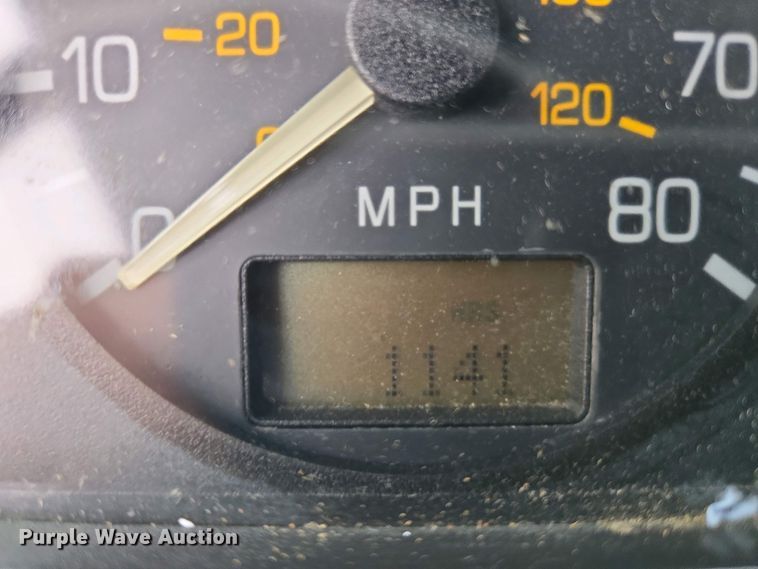 image for item DP6340 1996 Volvo semi truck