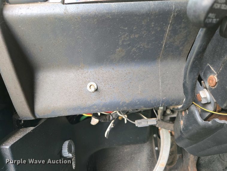 image for item DP6340 1996 Volvo semi truck