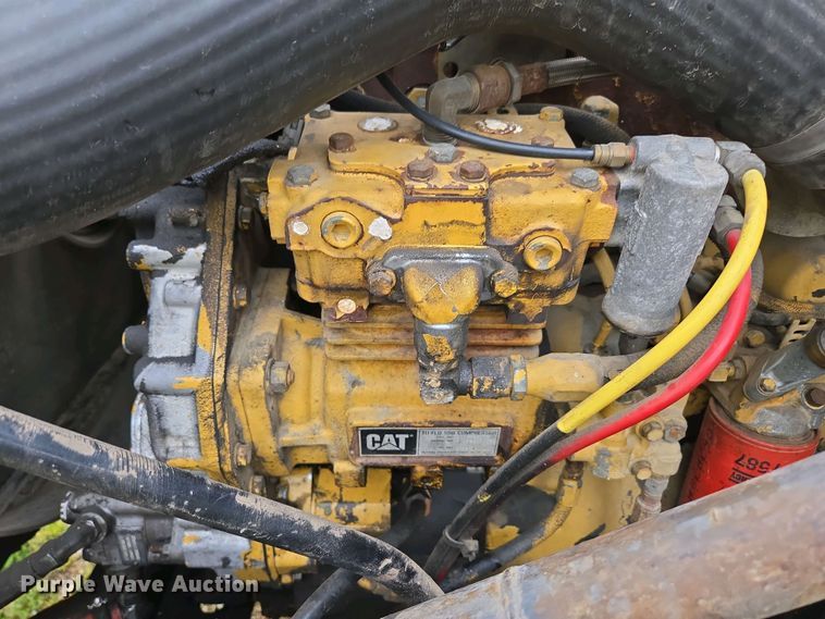 image for item DP6340 1996 Volvo semi truck