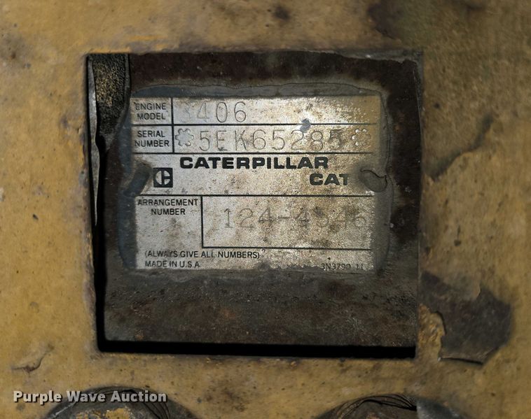 image for item DP6340 1996 Volvo semi truck