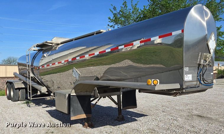 image for item DP6346 1994 Polar tank trailer