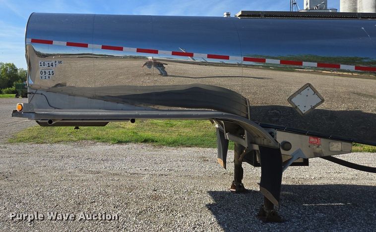 image for item DP6346 1994 Polar tank trailer