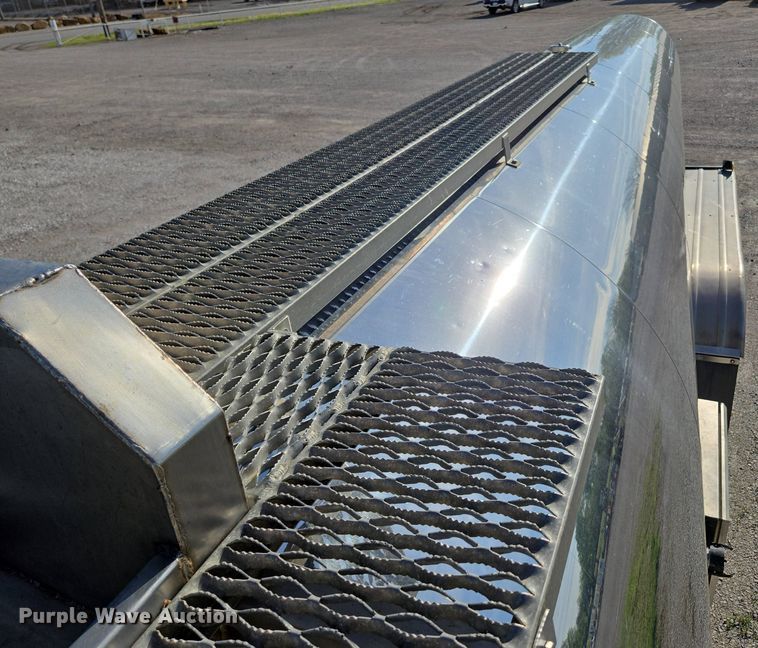 image for item DP6346 1994 Polar tank trailer