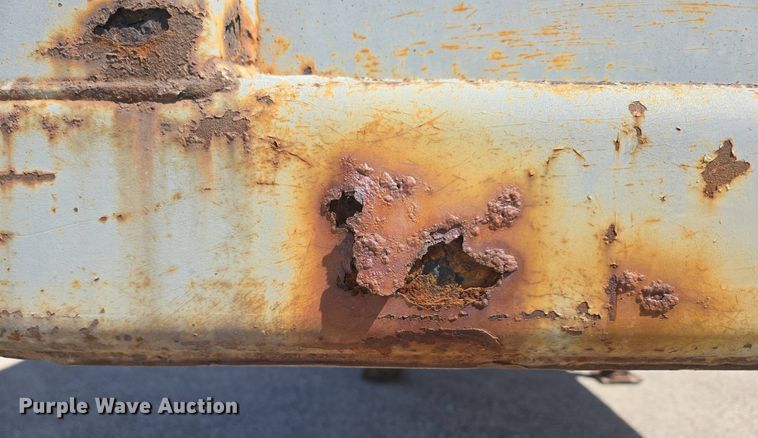 image for item DP6348 1986 Fruehauf FBX-F2-48 dry van trailer