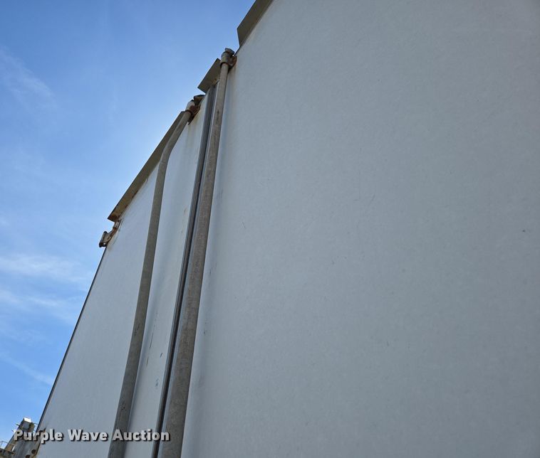 image for item DP6348 1986 Fruehauf FBX-F2-48 dry van trailer