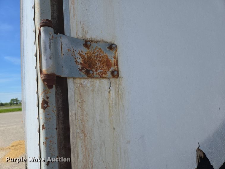 image for item DP6348 1986 Fruehauf FBX-F2-48 dry van trailer