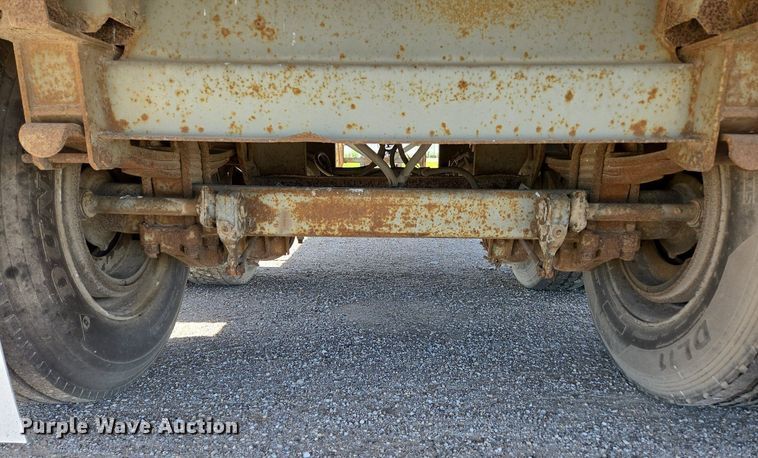 image for item DP6348 1986 Fruehauf FBX-F2-48 dry van trailer