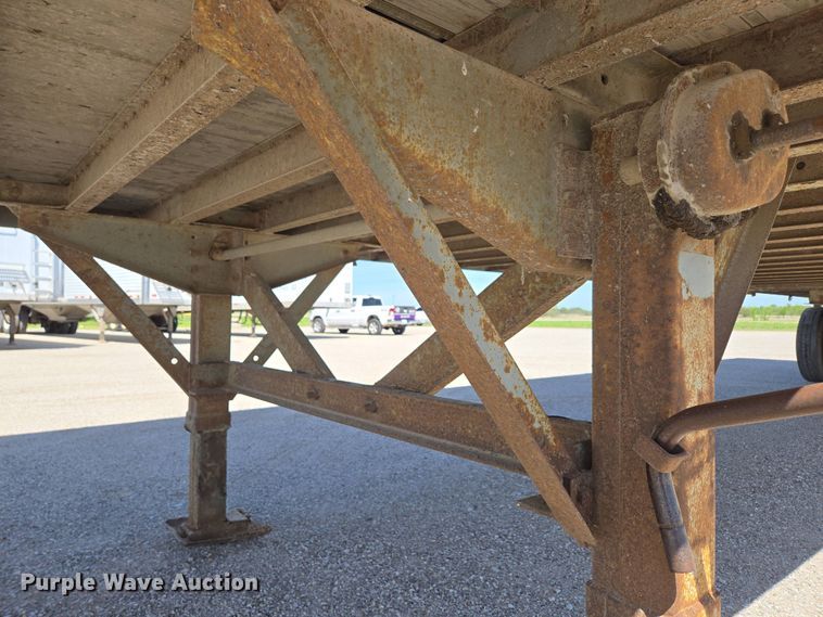 image for item DP6348 1986 Fruehauf FBX-F2-48 dry van trailer