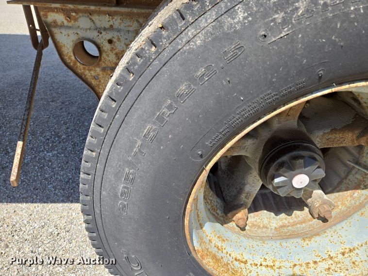 image for item DP6348 1986 Fruehauf FBX-F2-48 dry van trailer