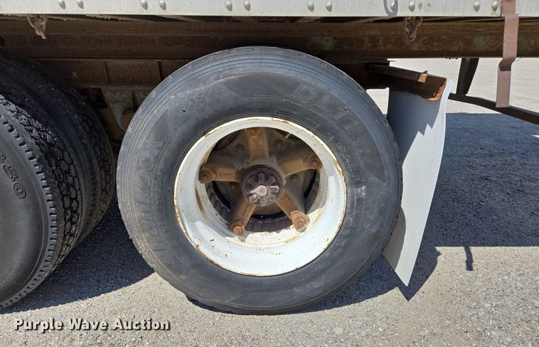 image for item DP6348 1986 Fruehauf FBX-F2-48 dry van trailer