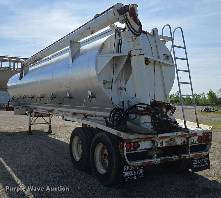 image for item DP6349 2006 Warren Manufacturing Inc. feed delivery trailer