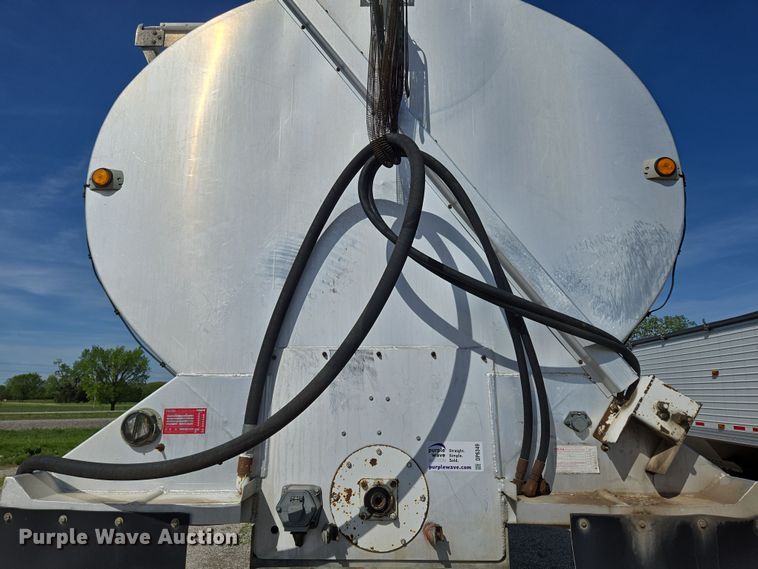 image for item DP6349 2006 Warren Manufacturing Inc. feed delivery trailer