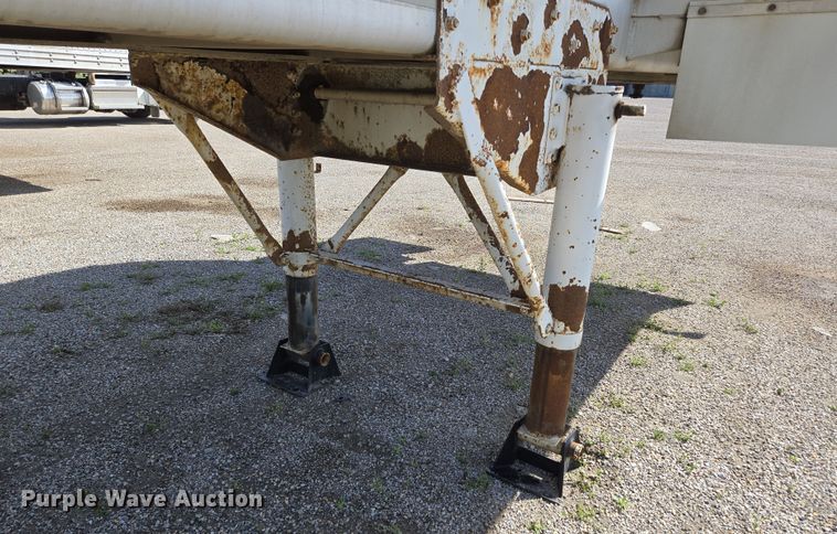 image for item DP6349 2006 Warren Manufacturing Inc. feed delivery trailer