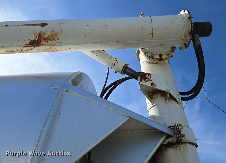 image for item DP6349 2006 Warren Manufacturing Inc. feed delivery trailer