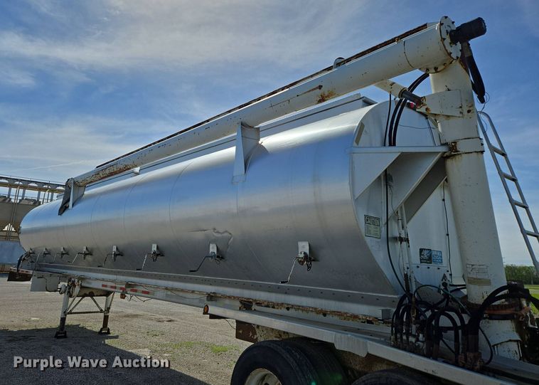 image for item DP6349 2006 Warren Manufacturing Inc. feed delivery trailer