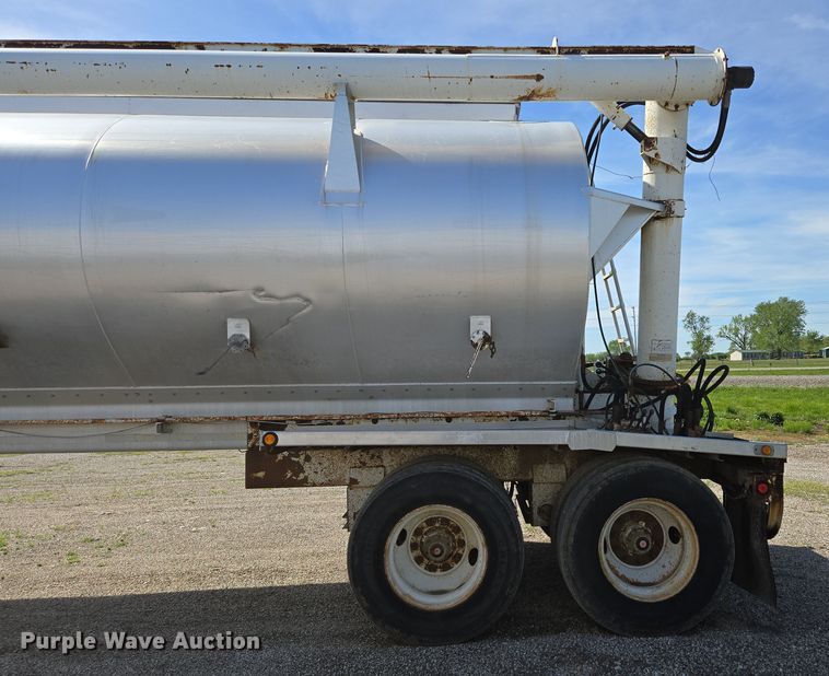 image for item DP6349 2006 Warren Manufacturing Inc. feed delivery trailer