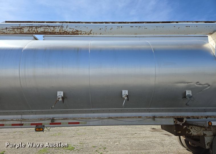 image for item DP6349 2006 Warren Manufacturing Inc. feed delivery trailer