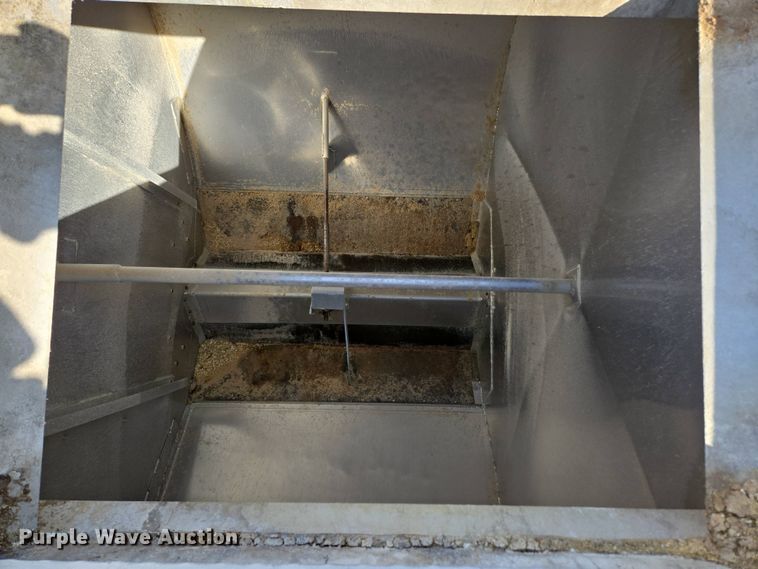 image for item DP6349 2006 Warren Manufacturing Inc. feed delivery trailer