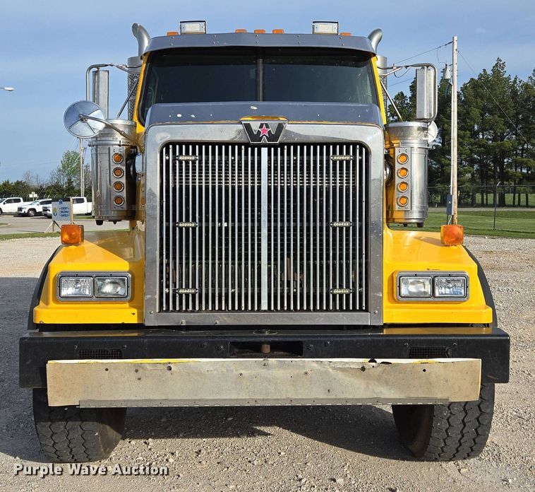 image for item DP6351 2007 Western Star 4900FA semi truck