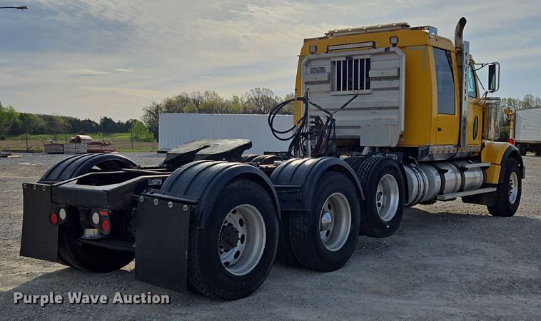 image for item DP6351 2007 Western Star 4900FA semi truck