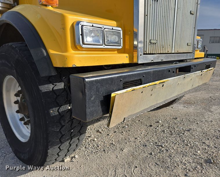image for item DP6351 2007 Western Star 4900FA semi truck