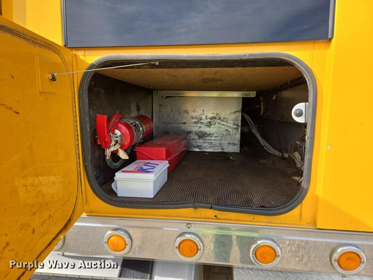 image for item DP6351 2007 Western Star 4900FA semi truck