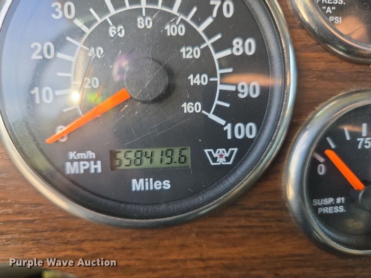 image for item DP6351 2007 Western Star 4900FA semi truck