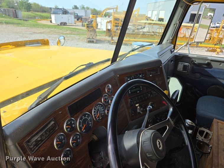 image for item DP6351 2007 Western Star 4900FA semi truck