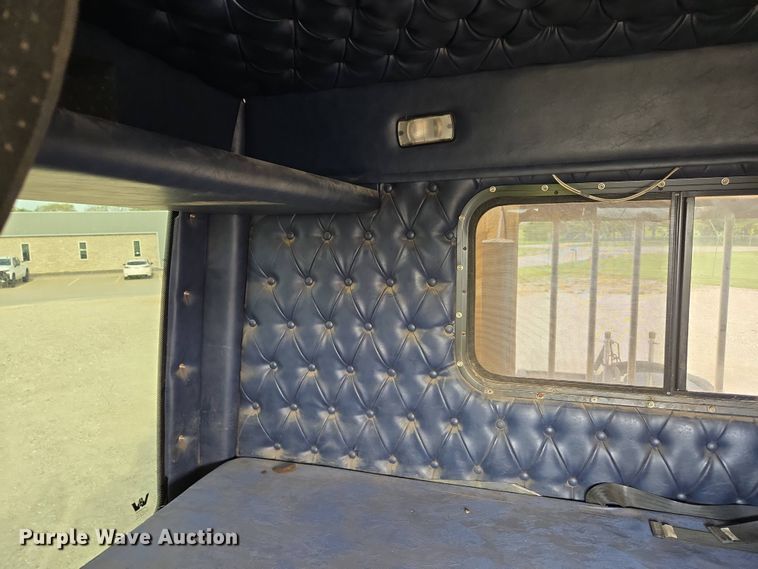 image for item DP6351 2007 Western Star 4900FA semi truck