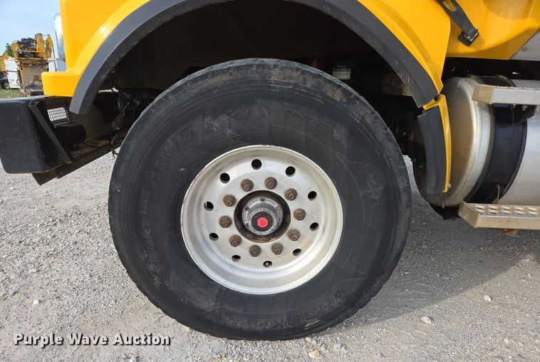 image for item DP6351 2007 Western Star 4900FA semi truck