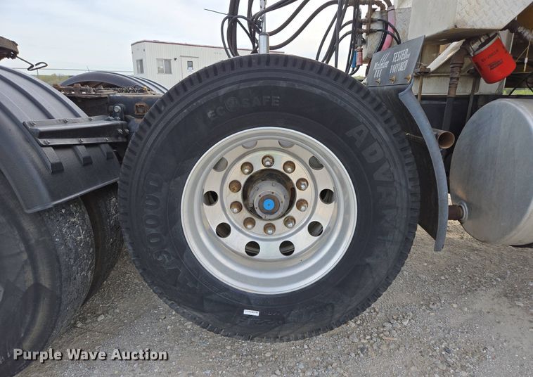 image for item DP6351 2007 Western Star 4900FA semi truck