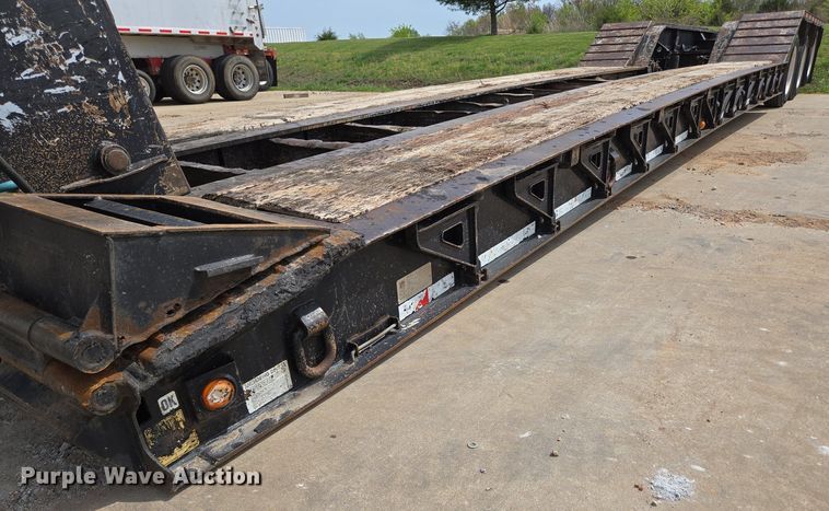 image for item DP6354 2007 Trail King TK110HDG-533 lowboy equipment trailer