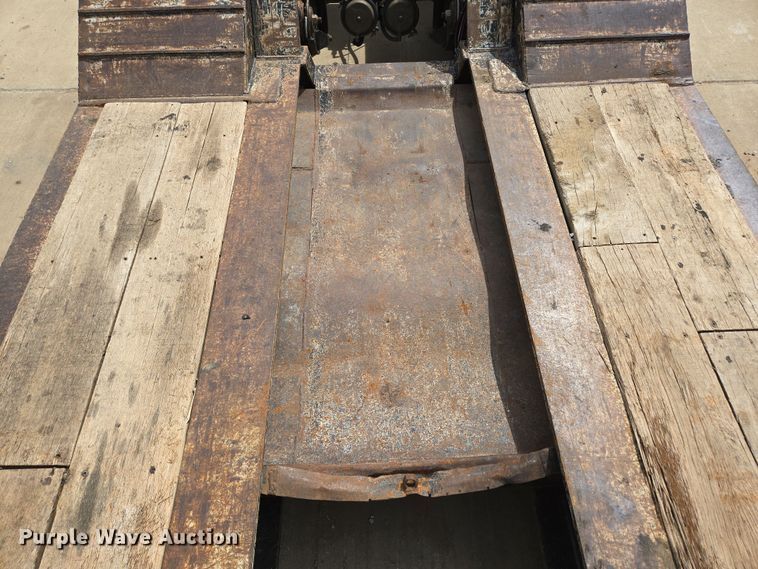 image for item DP6354 2007 Trail King TK110HDG-533 lowboy equipment trailer