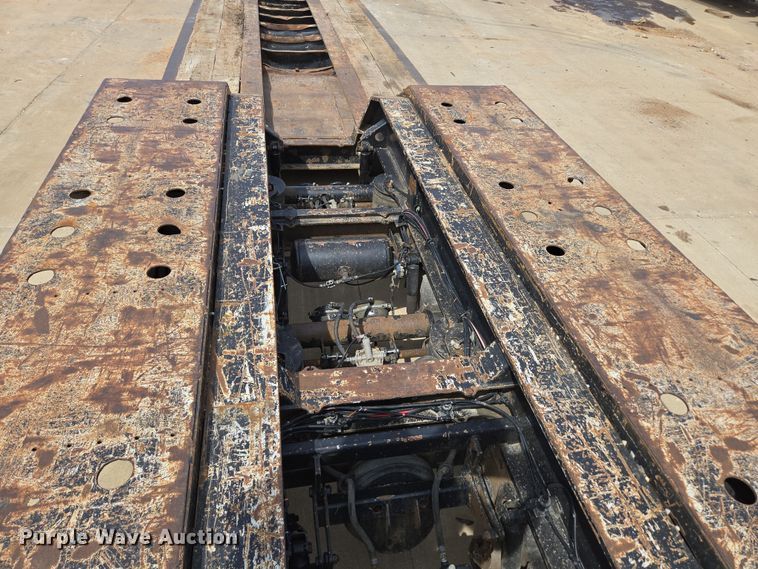 image for item DP6354 2007 Trail King TK110HDG-533 lowboy equipment trailer