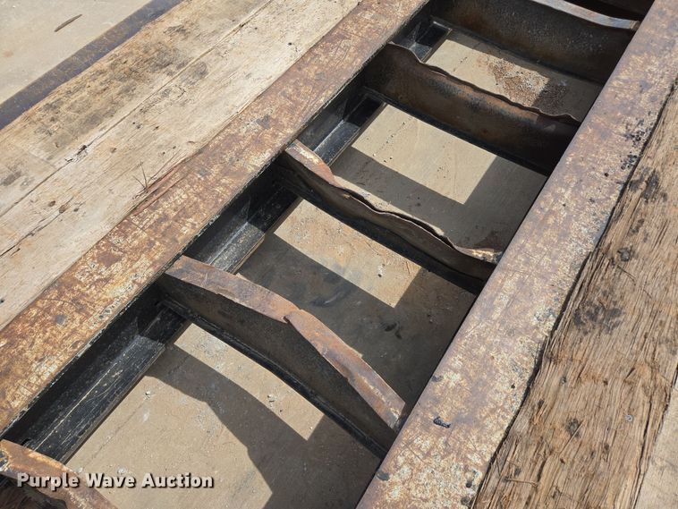 image for item DP6354 2007 Trail King TK110HDG-533 lowboy equipment trailer