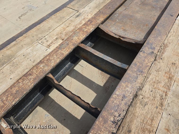 image for item DP6354 2007 Trail King TK110HDG-533 lowboy equipment trailer