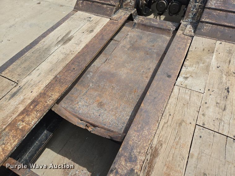 image for item DP6354 2007 Trail King TK110HDG-533 lowboy equipment trailer