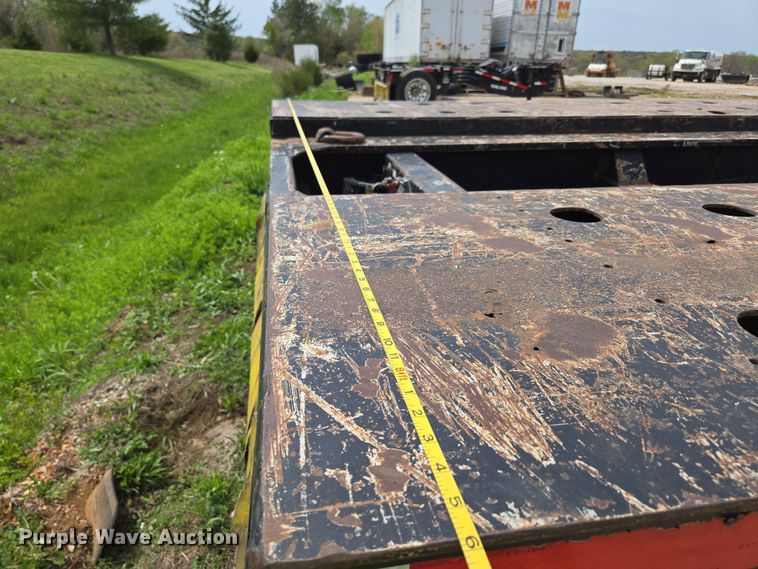 image for item DP6354 2007 Trail King TK110HDG-533 lowboy equipment trailer