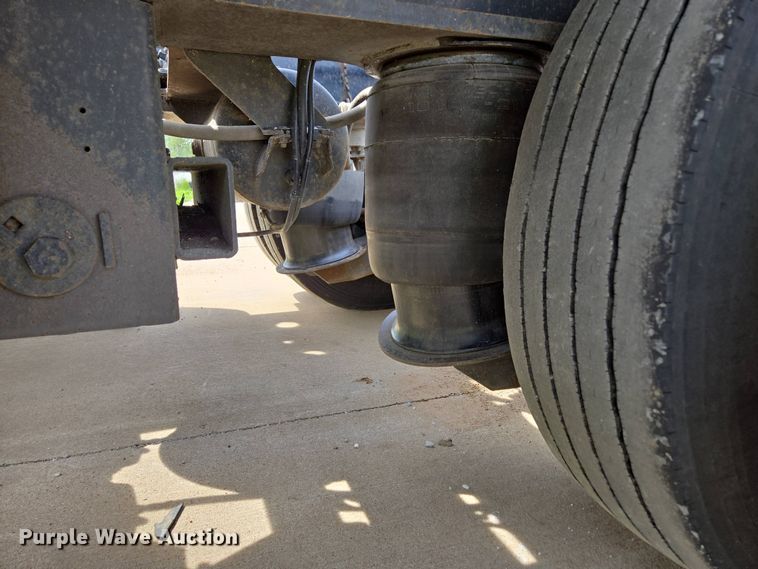 image for item DP6354 2007 Trail King TK110HDG-533 lowboy equipment trailer