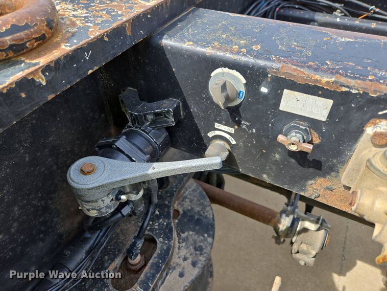 image for item DP6354 2007 Trail King TK110HDG-533 lowboy equipment trailer