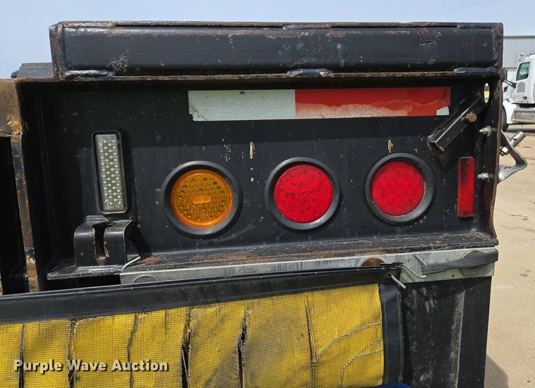 image for item DP6354 2007 Trail King TK110HDG-533 lowboy equipment trailer