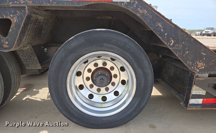 image for item DP6354 2007 Trail King TK110HDG-533 lowboy equipment trailer