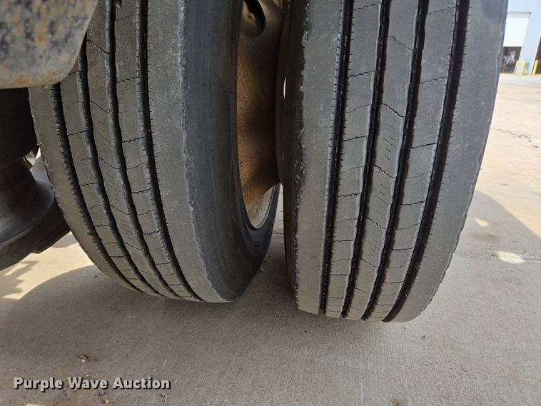 image for item DP6354 2007 Trail King TK110HDG-533 lowboy equipment trailer