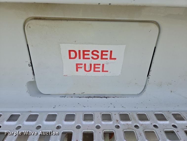 image for item DP6355 1999 Volvo VN semi truck