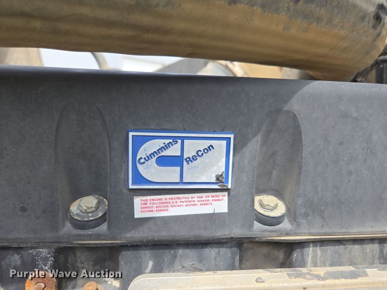 image for item DP6355 1999 Volvo VN semi truck