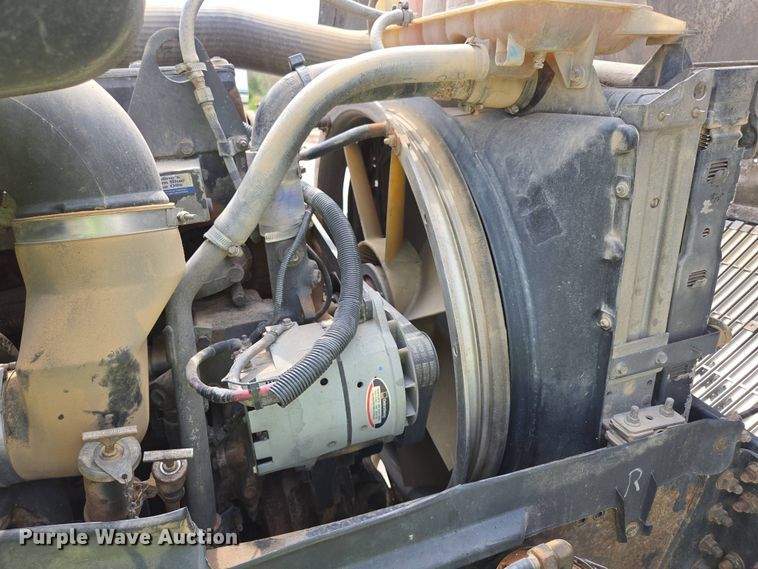 image for item DP6355 1999 Volvo VN semi truck