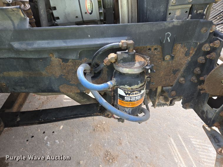 image for item DP6355 1999 Volvo VN semi truck