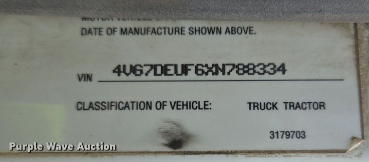 image for item DP6355 1999 Volvo VN semi truck